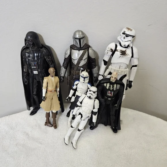 Star Wars Action Figure Set - Black, White, Tan - Picture 10 of 16